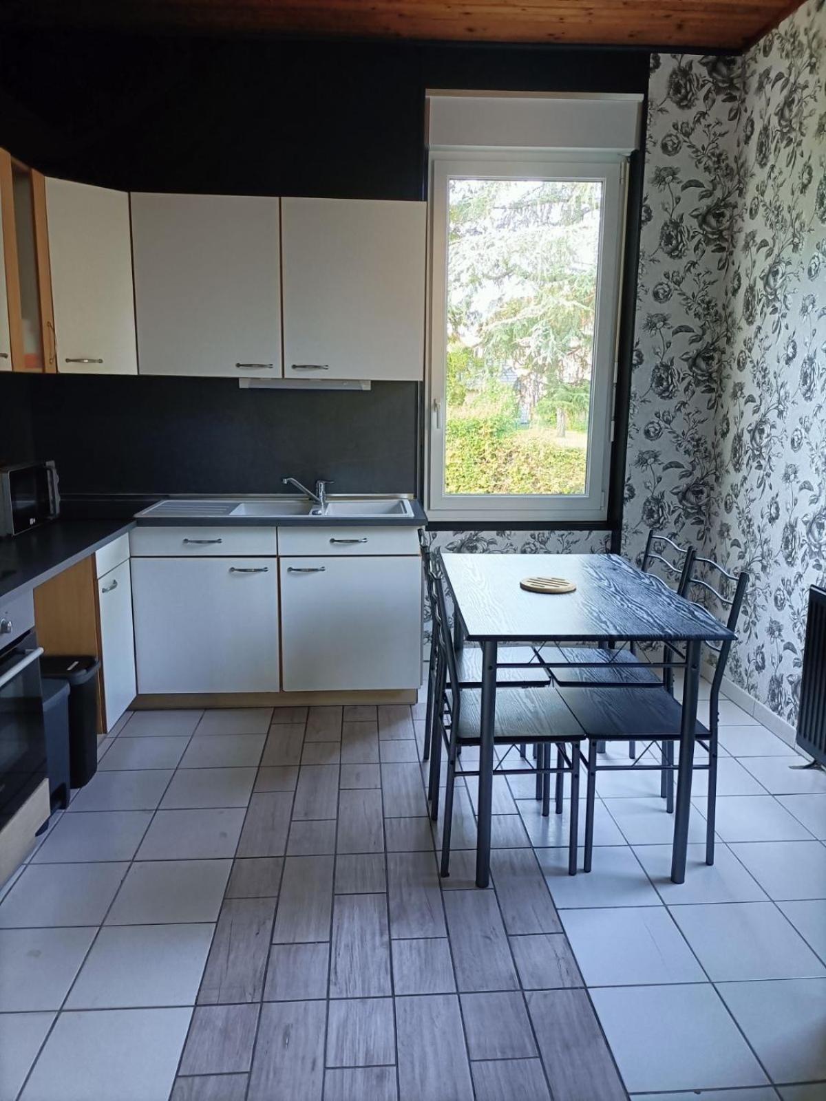 Maison 3 Chambres - Chez Florence Yzeure Eksteriør billede